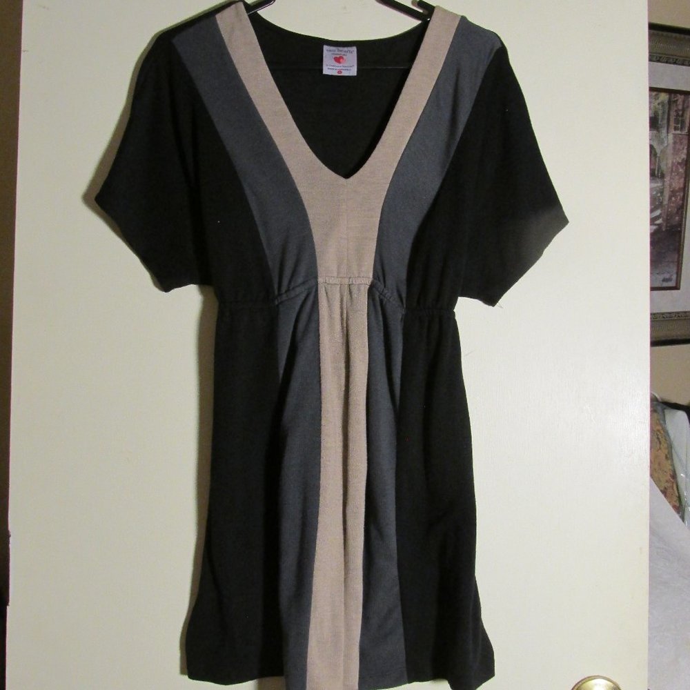 Two Hearts Maternity V-neck Tunic Dress